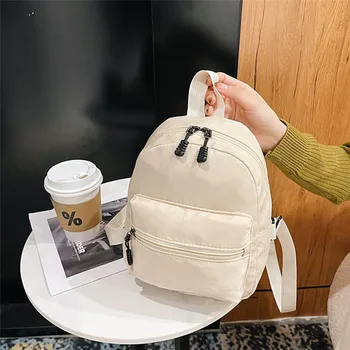 Backpack жените голям капацитет универсален раница лек пътуване чанта книга мини раница жени раница училище чанти