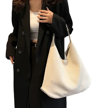 FStylish вертикална раирана чанта за рамо за момичета и жени Просторни и издръжливи женски PU чанти за подмишници